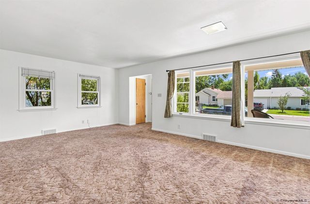 1911 E GARFIELD ST, Laramie, WY 82070