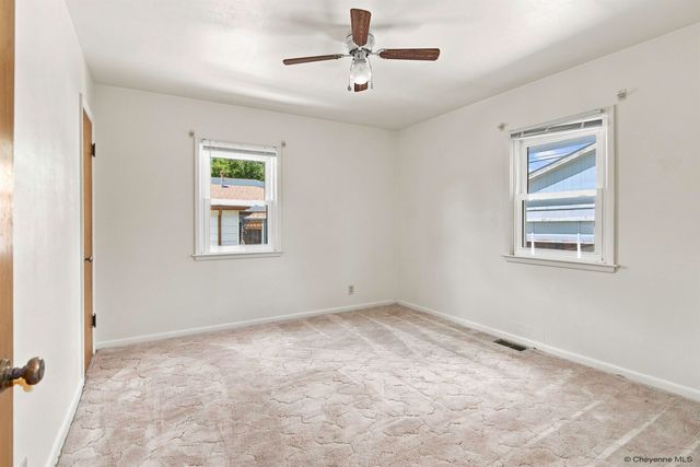 1911 E GARFIELD ST, Laramie, WY 82070