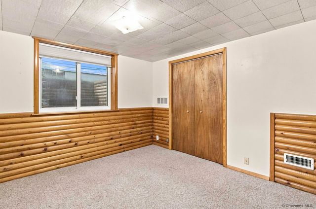 1911 E GARFIELD ST, Laramie, WY 82070