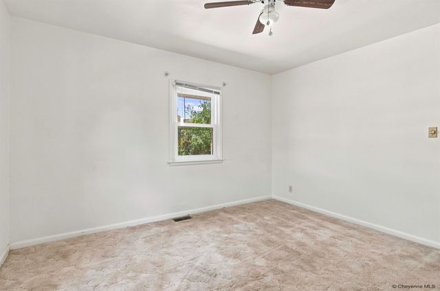 1911 E GARFIELD ST, Laramie, WY 82070