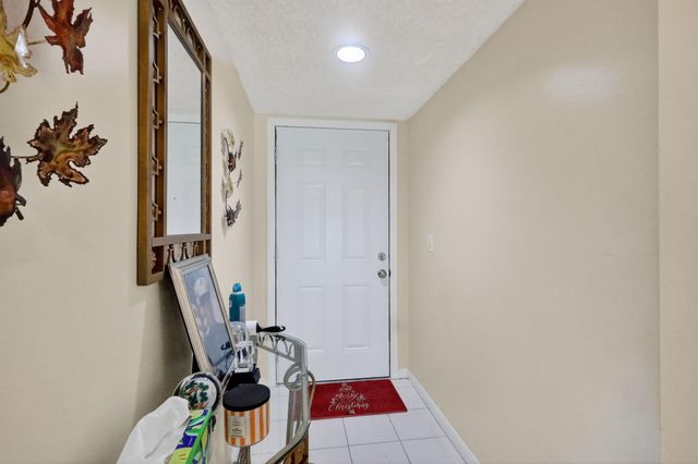 901 SW 128th Terrace 211a, Pembroke Pines, FL 33027