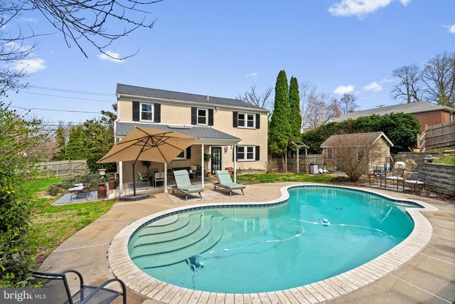 8720 STENTON AVE, Philadelphia, PA 19118