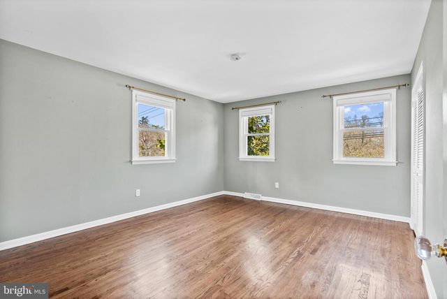 8720 STENTON AVE, Philadelphia, PA 19118