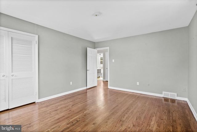 8720 STENTON AVE, Philadelphia, PA 19118