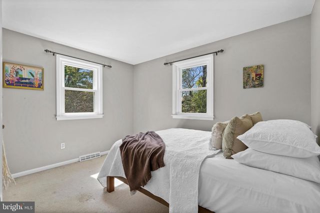 8720 STENTON AVE, Philadelphia, PA 19118