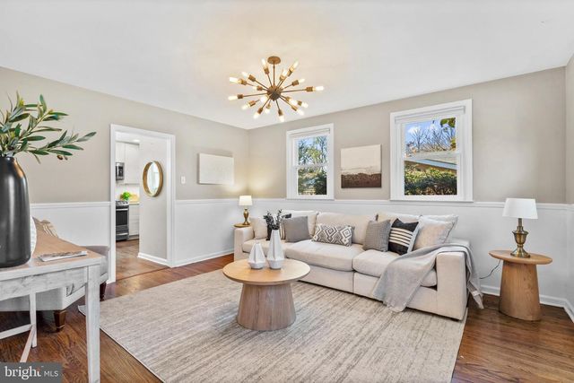 8720 STENTON AVE, Philadelphia, PA 19118