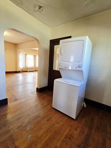 603 Arnold Avenue N, Thief River Falls, MN 56701