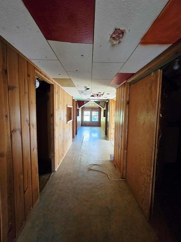 603 Arnold Avenue N, Thief River Falls, MN 56701