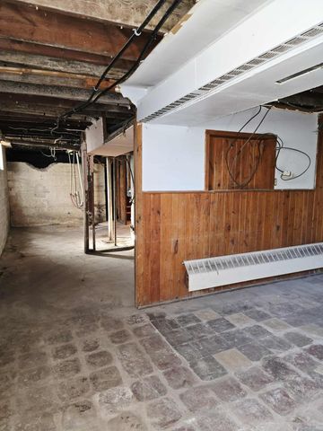 603 Arnold Avenue N, Thief River Falls, MN 56701