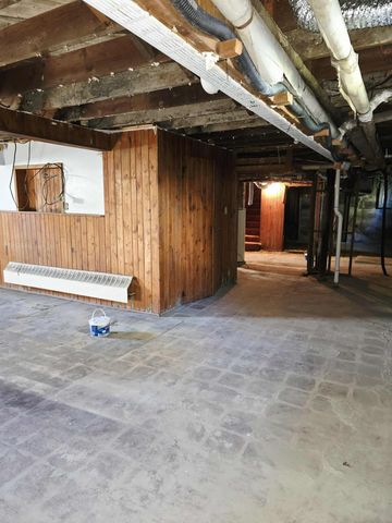 603 Arnold Avenue N, Thief River Falls, MN 56701