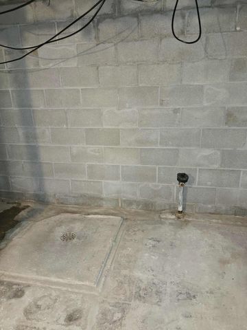 603 Arnold Avenue N, Thief River Falls, MN 56701