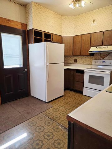 603 Arnold Avenue N, Thief River Falls, MN 56701