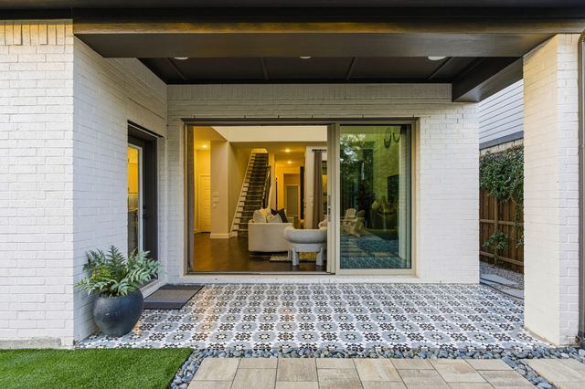 3412 Evening Petal Lane, Dallas, TX 75229