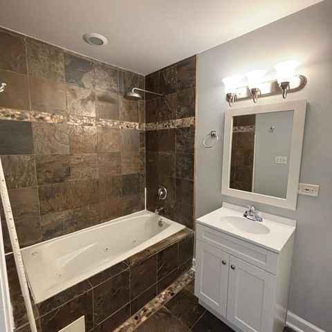 6309 N ALBANY Avenue 1A, Chicago, IL 60659