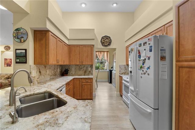 1665 Winding Oaks WAY 202, Naples, FL 34109