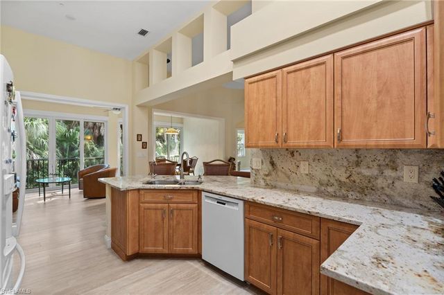 1665 Winding Oaks WAY 202, Naples, FL 34109