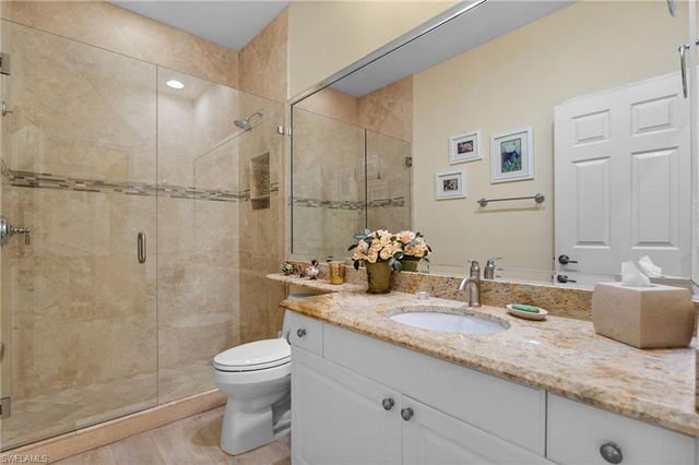 1665 Winding Oaks WAY 202, Naples, FL 34109