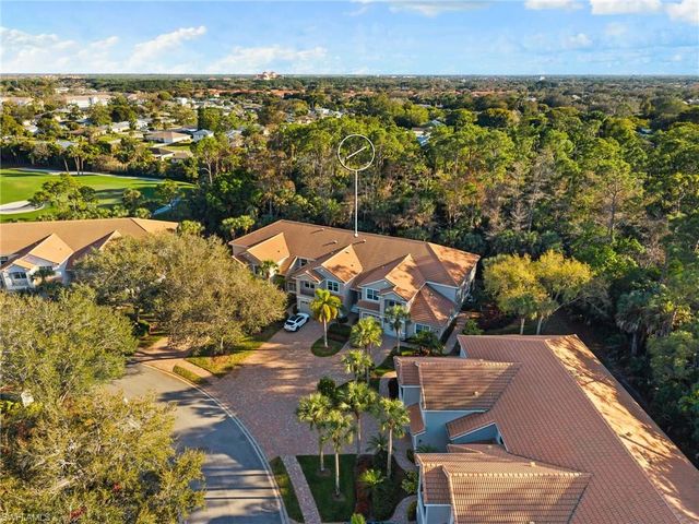 1665 Winding Oaks WAY 202, Naples, FL 34109
