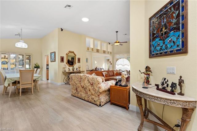 1665 Winding Oaks WAY 202, Naples, FL 34109