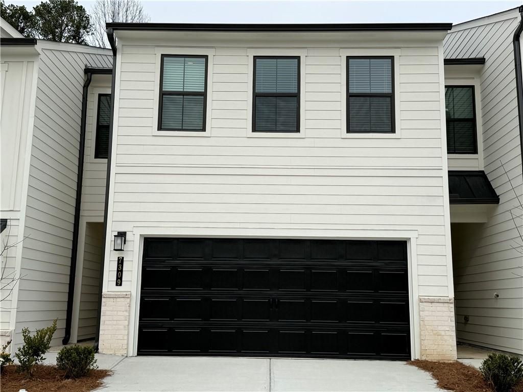 7309 Mulberry Trace Lane, Flowery Branch, GA 30542