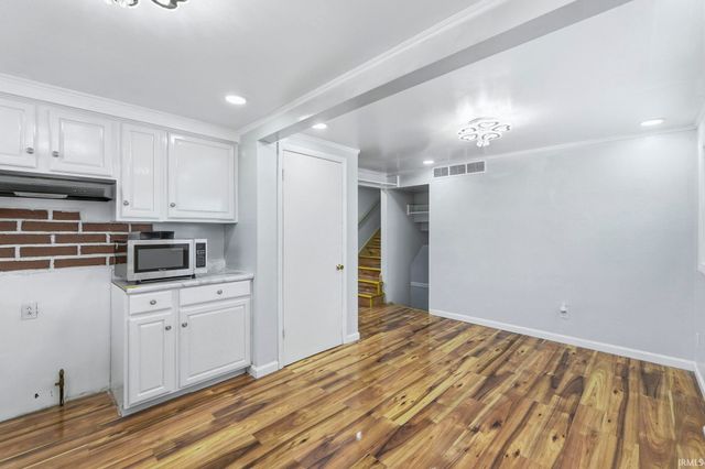 5006 Hessen Cassel Road, Fort Wayne, IN 46806