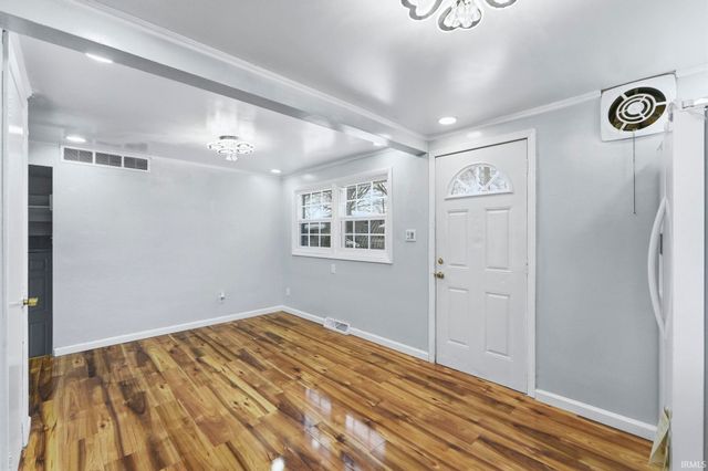 5006 Hessen Cassel Road, Fort Wayne, IN 46806