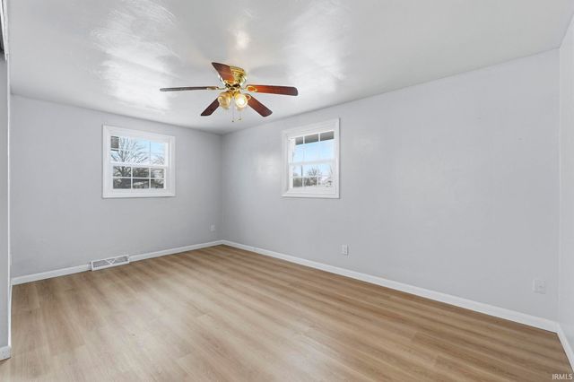 5006 Hessen Cassel Road, Fort Wayne, IN 46806