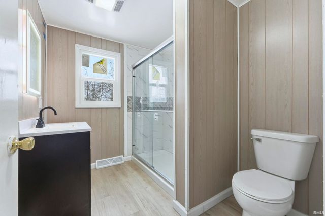 5006 Hessen Cassel Road, Fort Wayne, IN 46806