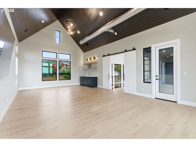 15299 Ne QUARRY Rd, Newberg, OR 97132