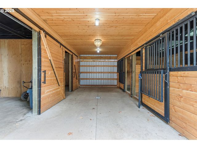 15299 Ne QUARRY Rd, Newberg, OR 97132