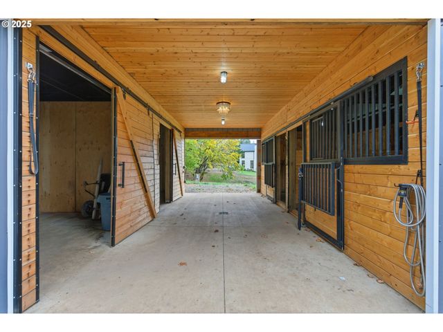 15299 Ne QUARRY Rd, Newberg, OR 97132