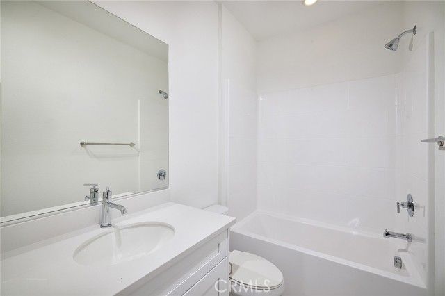 6045 Fairfax Drive, Eastvale, CA 92880