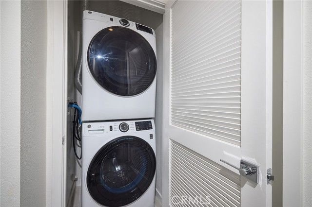 6045 Fairfax Drive, Eastvale, CA 92880