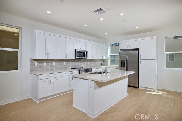 6045 Fairfax Drive, Eastvale, CA 92880