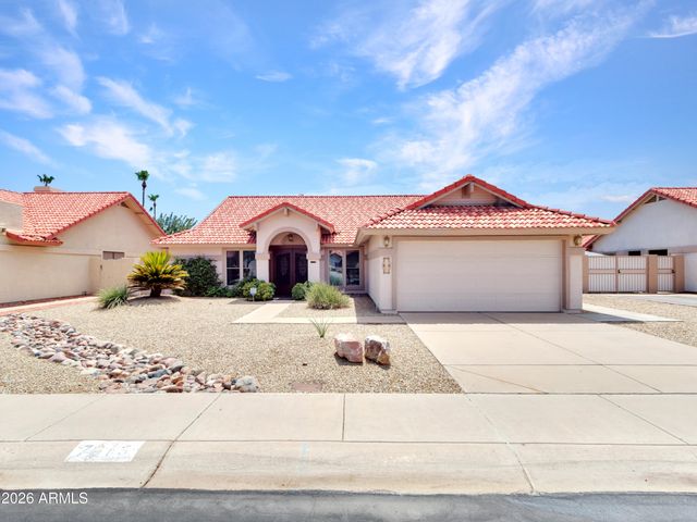 7615 W JULIE Drive, Glendale, AZ 85308