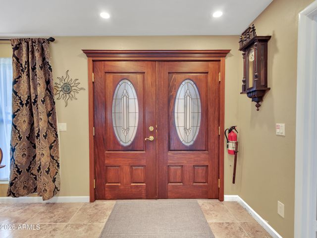 7615 W JULIE Drive, Glendale, AZ 85308