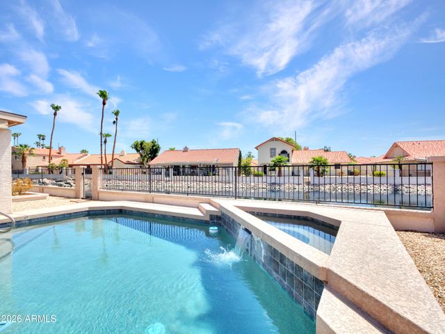 7615 W JULIE Drive, Glendale, AZ 85308