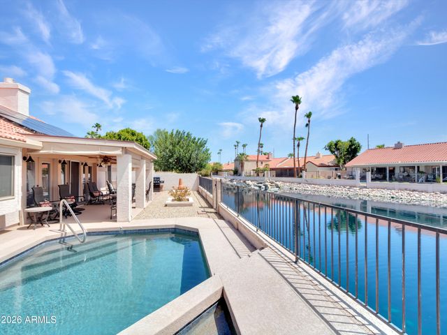 7615 W JULIE Drive, Glendale, AZ 85308