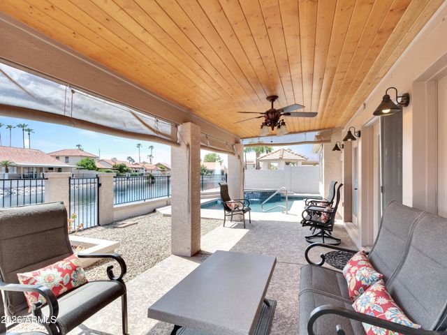 7615 W JULIE Drive, Glendale, AZ 85308
