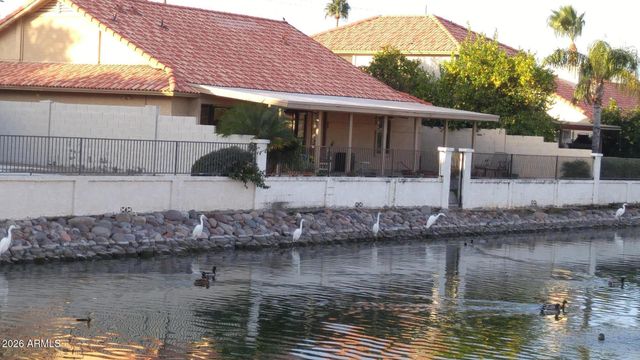 7615 W JULIE Drive, Glendale, AZ 85308