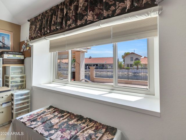 7615 W JULIE Drive, Glendale, AZ 85308