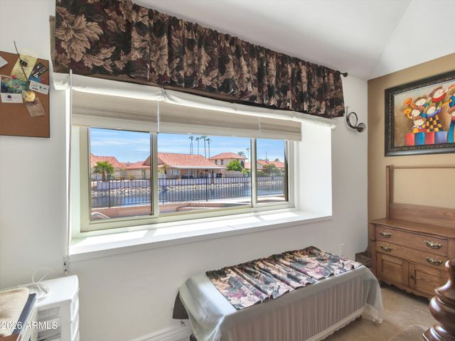 7615 W JULIE Drive, Glendale, AZ 85308