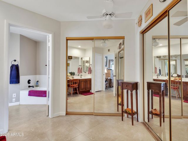 7615 W JULIE Drive, Glendale, AZ 85308