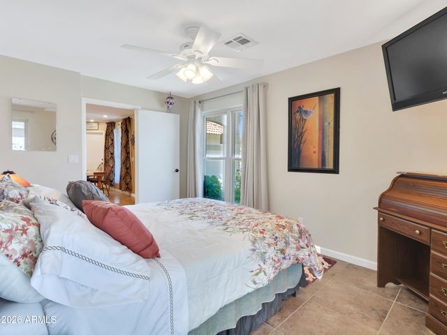 7615 W JULIE Drive, Glendale, AZ 85308