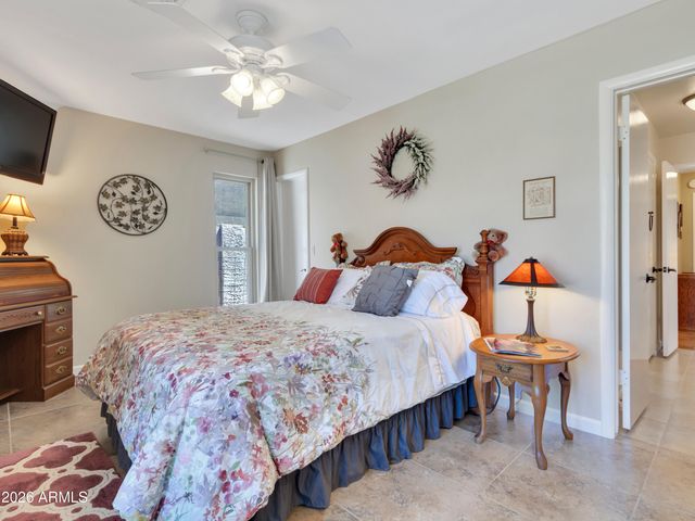 7615 W JULIE Drive, Glendale, AZ 85308