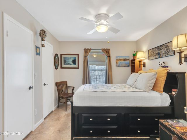 7615 W JULIE Drive, Glendale, AZ 85308
