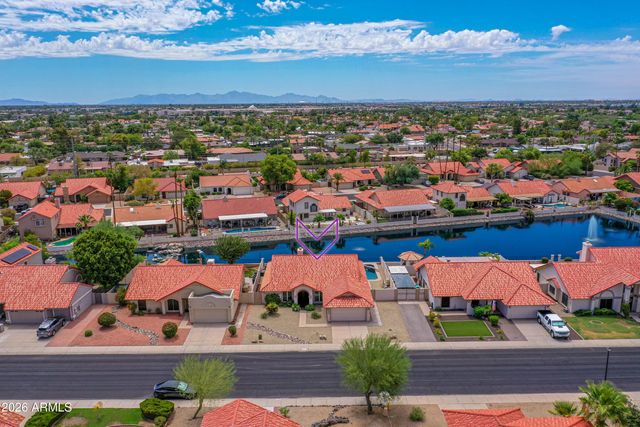 7615 W JULIE Drive, Glendale, AZ 85308