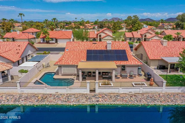 7615 W JULIE Drive, Glendale, AZ 85308