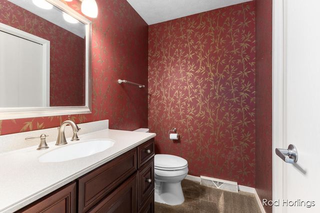 6977 Pinehurst Lane, Rockford, MI 49341