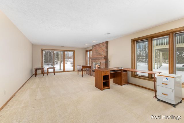 6977 Pinehurst Lane, Rockford, MI 49341